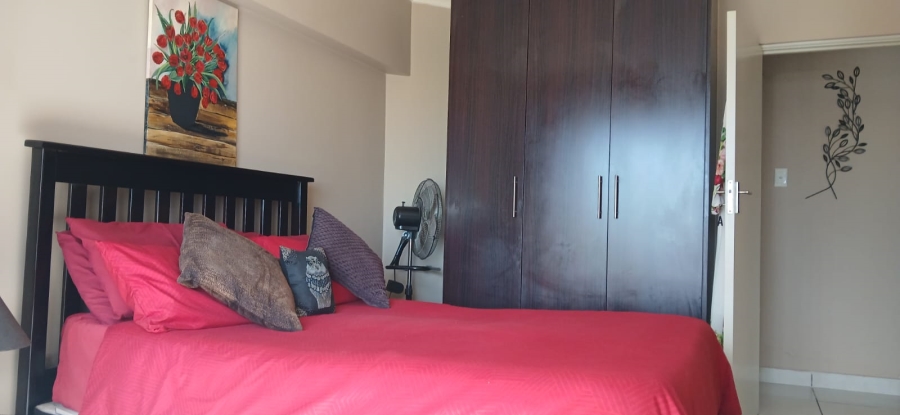 3 Bedroom Property for Sale in Heiderand Western Cape